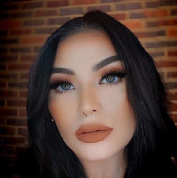christinaann790